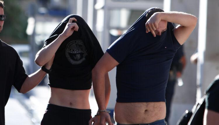 Νέα Φιλαδέλφεια: Προφυλακίζονται άλλοι 26 Κροάτες και ένας Έλληνας για τον φόνο του Μιχάλη