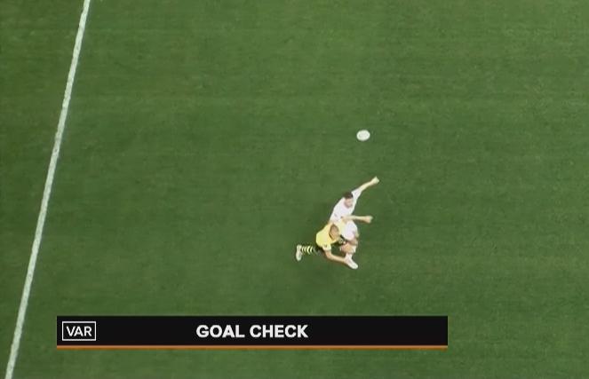 Μαρσέιγ - ΑΕΚ: Καθαρό φάουλ στον Βίντα δεν έδωσαν διαιτητής-VAR, μέτρησε το γκολ και 1-0 (VIDEO)