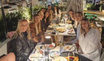 ΑΕΚ: Δείπνο του Αλέξη Αλεξίου στην γυναικεία ομάδα βόλεϊ! (ΦΩΤΟ)