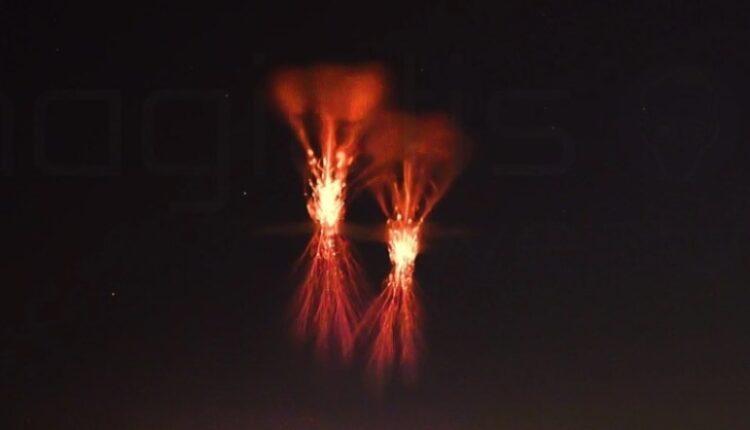 Συγκλονιστικό «κλικ»: ΦΩΤΟ από σπάνιο κεραυνό στην Ικαρία – Το εντυπωσιακό διπλό red sprite