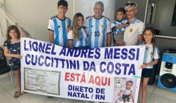 Οικογένεια από την Βραζιλία υποστηρίζει την εθνική ομάδα της Αργεντινής