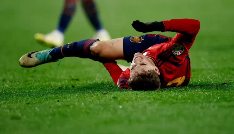 Γκάβι: Λάθος απόφαση από τους γιατρούς της Ισπανίας, τον έβαλαν να παίξει ενώ λίγα λεπτά πριν είχε τραυματιστεί στο ίδιο γόνατο