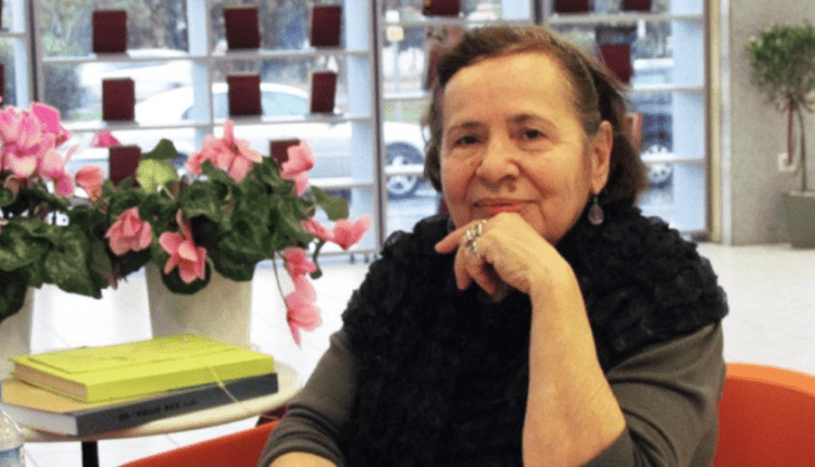 Δύσκολες ώρες για τη συγγραφέα Αλκυόνη Παπαδάκη: «Έχασα γιο και σύζυγο μέσα σε 6 μήνες – Ζω με 250 ευρώ!» (VIDEO)