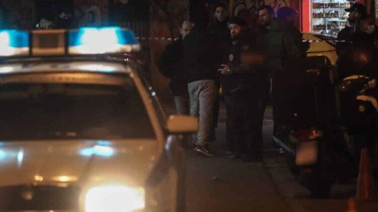 Επεισόδια στη Θεσσαλονίκη: Δεκάδες κουκουλοφόροι με ρόπαλα στους δρόμους – Ξυλοδαρμοί σε κατάστημα και πολλές προσαγωγές από την αστυνομία