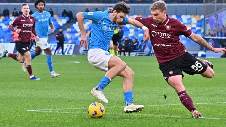 Serie A: Νίκη μετά από τρία ματς για τη Νάπολι στις καθυστερήσεις