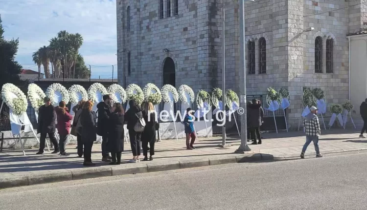 Κηδεία Μπάμπη στο Μεσολόγγι: Το τελευταίο «αντίο» στον 31χρονο που δολοφονήθηκε