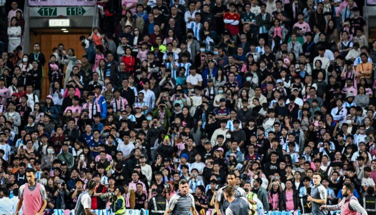 Μέσι: 40.000 φίλαθλοι από τον Χονγκ Κονγκ πήγαν για να τον δουν στην προπόνηση