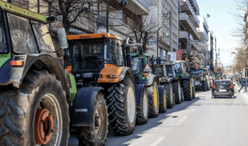 Οι αγρότες κλιμακώνουν τις κινητοποιήσεις – Στα μπλόκα επιστρέφουν τα τρακτέρ