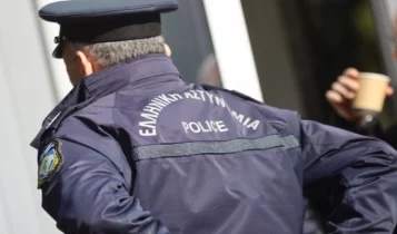 Άγνωστοι επιτέθηκαν σε αστυνομικό στο Μενίδι: Νοσηλεύεται με κρανιοεγκεφαλικές κακώσεις