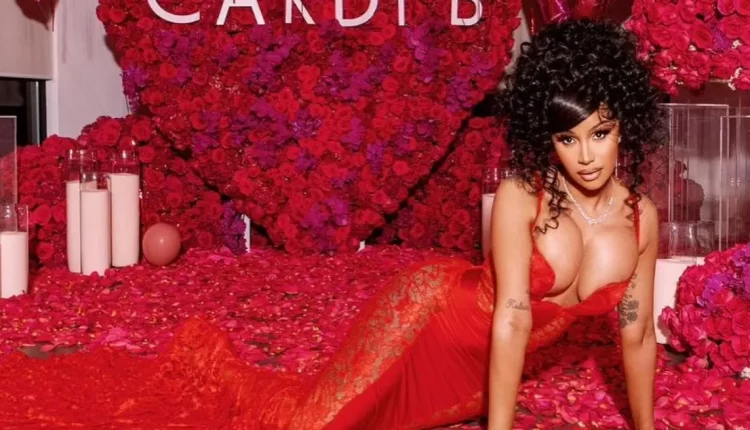 Cardi B: Γυμνή στο εξώφυλλο του νέου της άλμπουμ