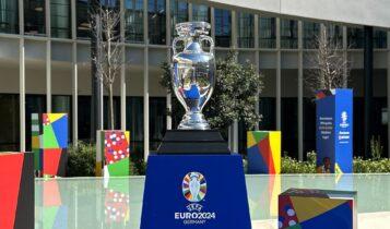 Δες από κοντά το κύπελλο του UEFA ΕURO 2024™