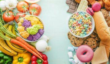 Junk food: 7 τρόποι για να περιορίσετε την καθημερινή κατανάλωσή του