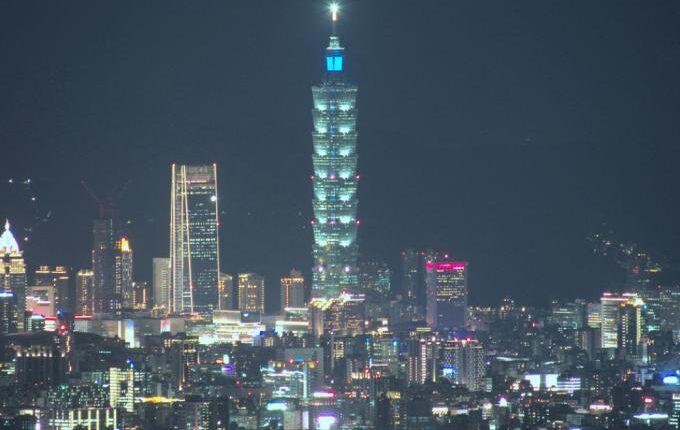 Πώς και γιατί άντεξε παρά τα 7,4 Ρίχτερ ο ουρανοξύστης των 101 ορόφων στην Ταϊπέι