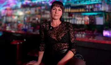 Scorpios Bar: Απέλυσαν τη γυναίκα που έγινε viral στο TikTok με το «Σκορπιός, είναι για σένα»