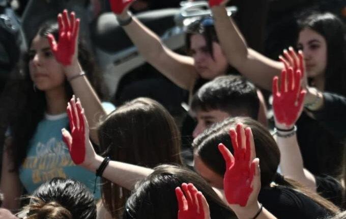 «Μαύρα» στοιχεία για την ενδοοικογενειακή βία στην Ελλάδα – Συγκλονίζουν τα δύο τελευταία περιστατικά