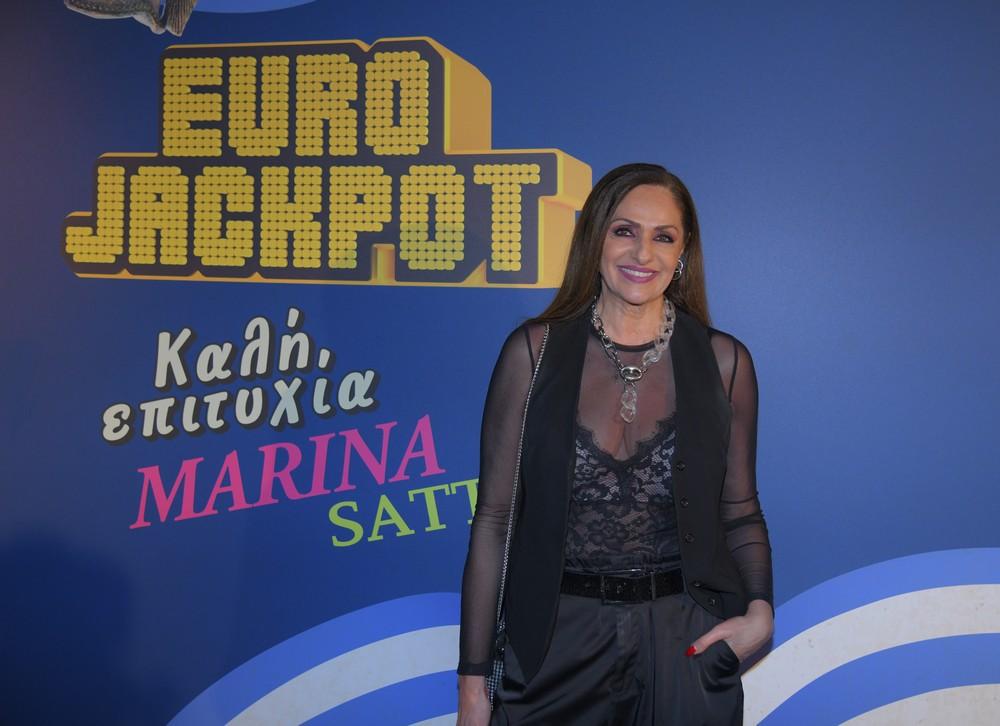 Η Μαρίνα Σάττι και το Eurojackpot στο πάρτι της ελληνικής αποστολής - Τραγούδησε πρώτη φορά live το «Ζάρι» και το κοινό την αποθέωσε
