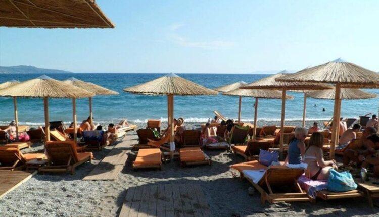 Παραλίες: Έως 60.000 ευρώ τα πρόστιμα – Τι ισχύει για ομπρέλες και ξαπλώστρες