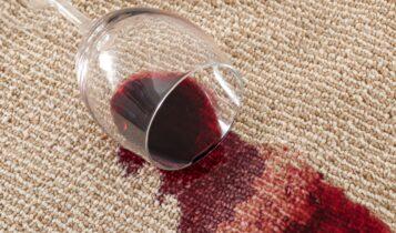 Τρόποι για να αφαιρέσετε τον λεκέ από κόκκινο κρασί