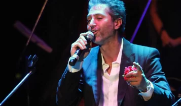 Δημήτρης Κόκοτας: Σταθερή παραμένει η κατάσταση του τραγουδιστή – «Αναπνέει χωρίς μηχανική υποστήριξη»