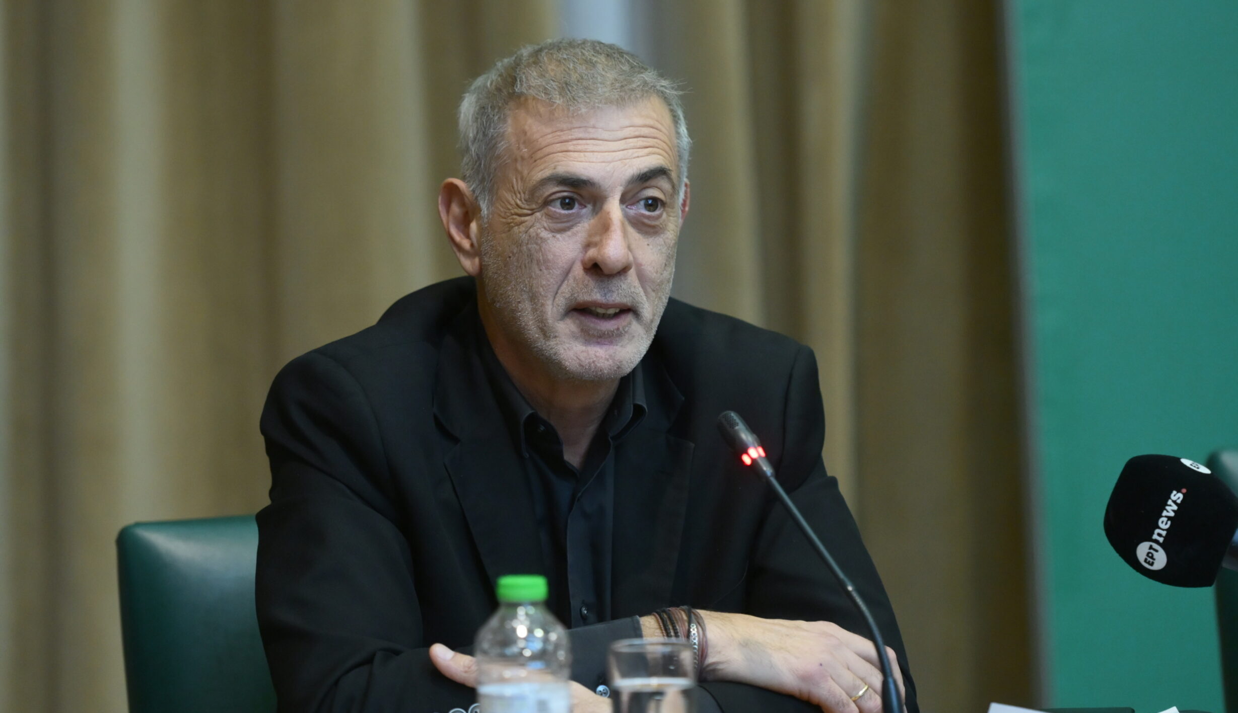 Ειρωνίες Μώραλη για το γήπεδο της ΑΕΚ: «Το έκανε με συνδρομή κρατικού χρήματος» (VIDEO)