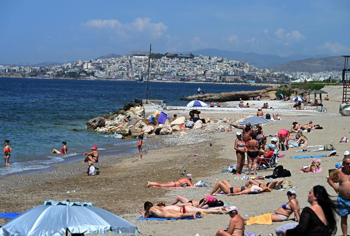 Γιατί «ψήνεται» η Ευρώπη από τον φονικό καύσωνα: Η περίπτωση της Ελλάδας και το ερώτημα για την αντοχή των υποδομών